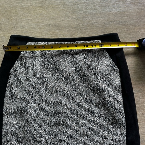 White House Black Market tweed Black brown Gray pencil Skirt - Picture 4 of 8